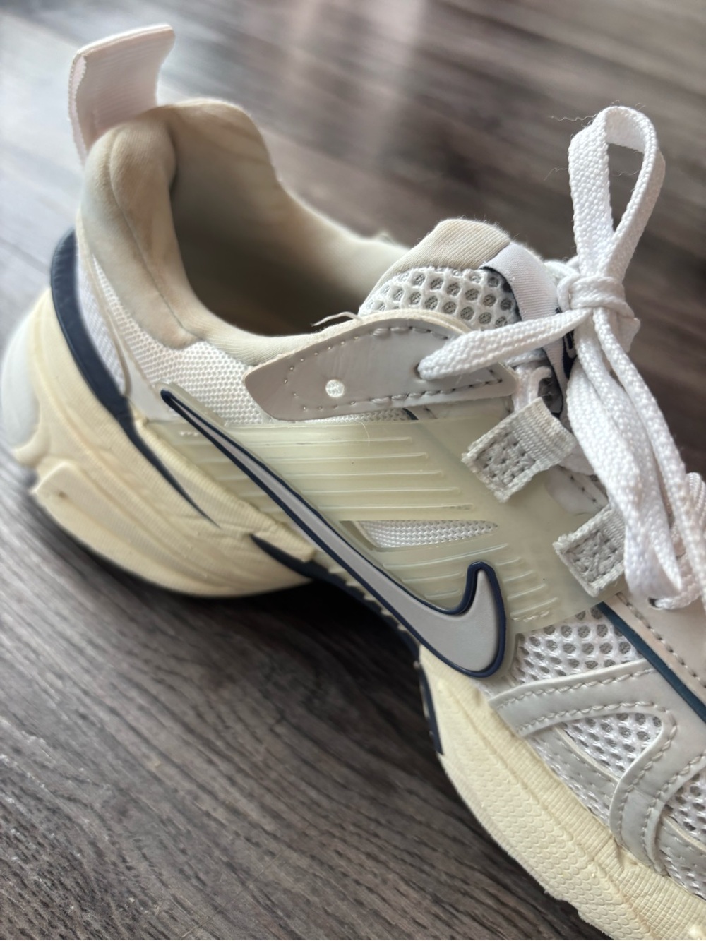 Nike V2K sneaker - Picture 7 of 7